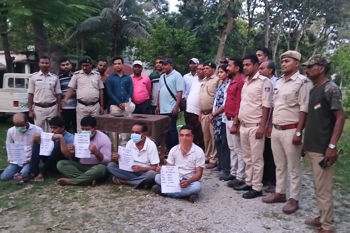 बिहार के अररिया में कोबरा विष की तस्करी का भंडाफोड़, 6 तस्कर गिरफ्तार, 2.157 किलो ज़हर बरामद