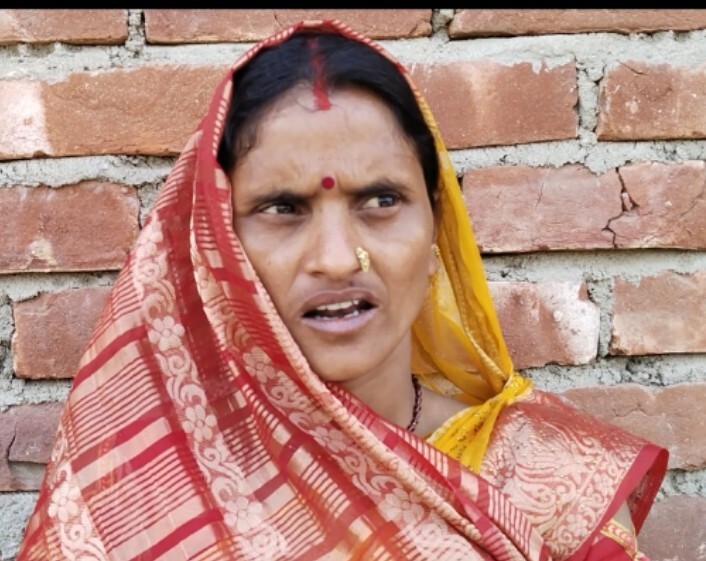 सौरबाजार में झपटमारी: बाइक सवार बदमाशों ने महिला के कान से 40 हजार की बाली उड़ाई