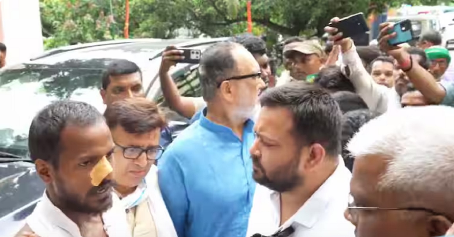 दरभंगा में पत्रकार की पिटाई से गुस्से में तेजस्वी यादव, नीतीश सरकार के मंत्री की बर्खास्तगी और गिरफ्तारी की मांग