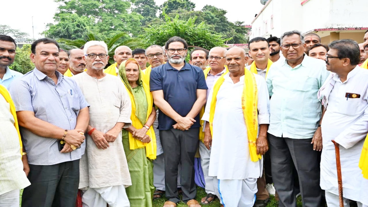 JDU की 3 बार की महिला विधायक मीना द्विवेदी जन सुराज में शामिल
