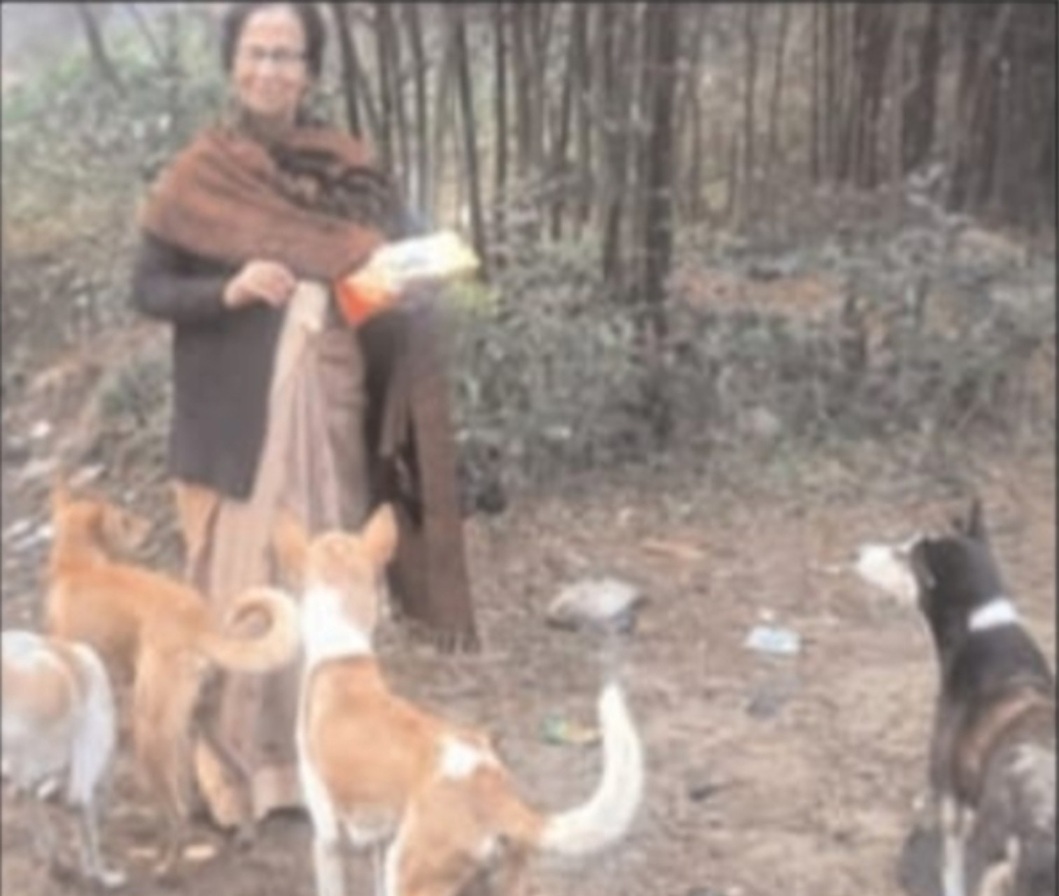 “राष्ट्रपति पुरस्कार से सम्मानित शिक्षिका अर्चना देव: जिनकी पहचान है दया, करुणा और पशु प्रेम”