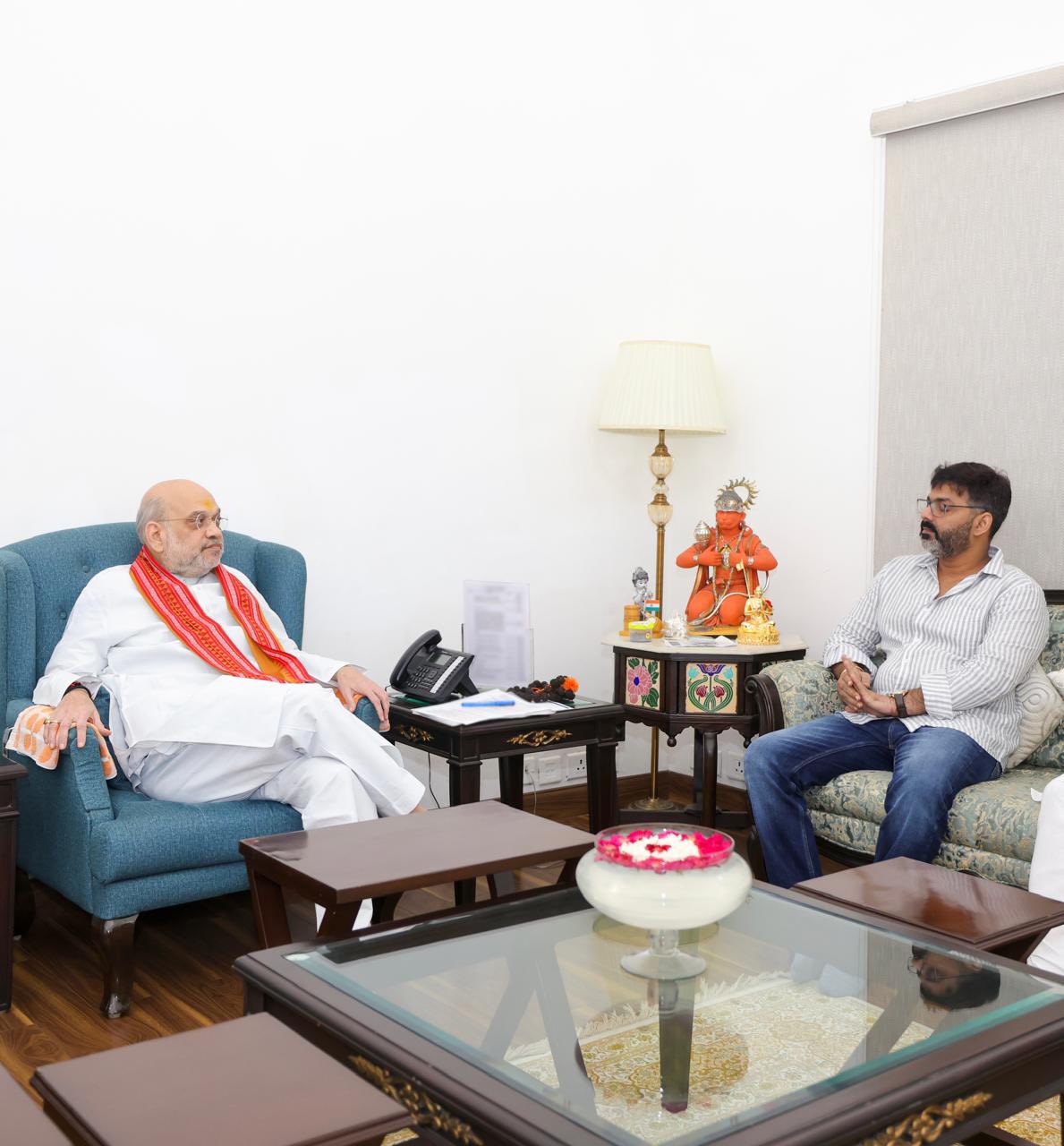 बिहार चुनाव 2025: अमित शाह से मुलाकात के बाद पवन सिंह की बीजेपी में वापसी, शाहाबाद में जीत की गारंटी?