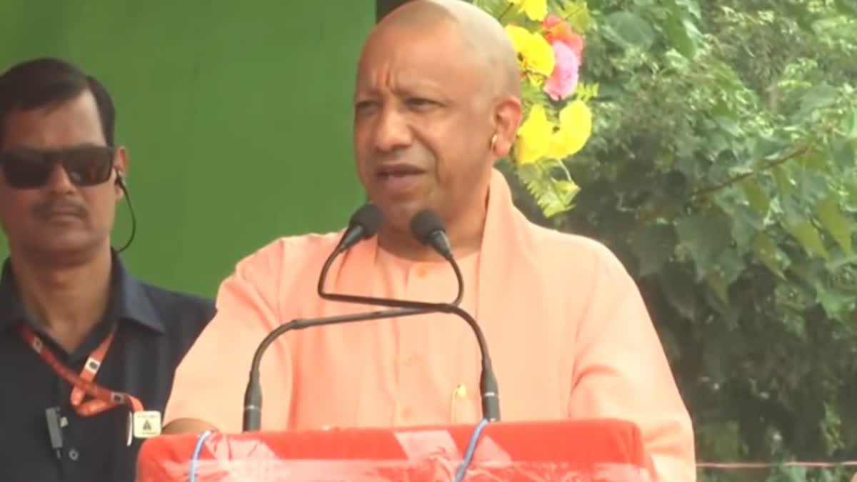 शहाबुद्दीन के गढ़ में गरजे योगी आदित्यनाथ: “जैसा नाम वैसा काम”, ओसामा और राजद पर बोला करारा हमला