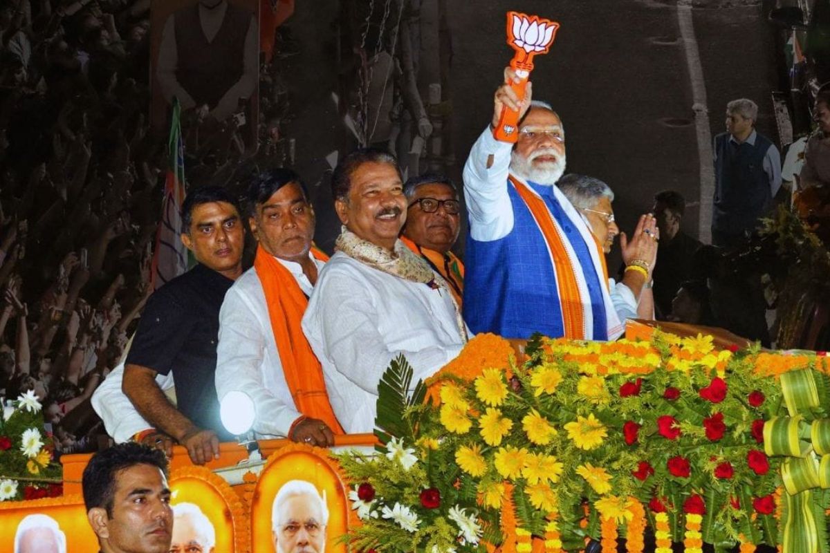 Bihar Election 2025: पटना में पीएम मोदी के रोड शो में उमड़ा जनसैलाब, ठाकुरबाड़ी से बाकरगंज तक दिखा लोकतंत्र का उत्सव