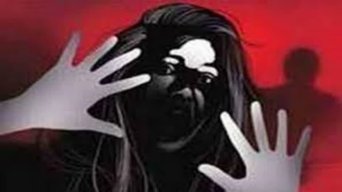 बिहार में घर से खींचकर नाबालिग लड़की का अपहरण, अगले दिन मां और बहनों की बेरहमी से पिटाई