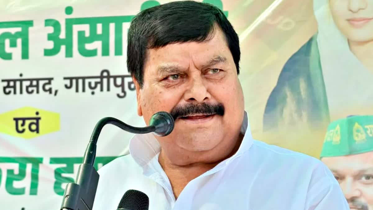 RJD सांसद सुरेंद्र यादव के विवादित बयान से सियासी तूफान, यादव समाज पर टिप्पणी के बाद एक्शन पर टिकी नजरें
