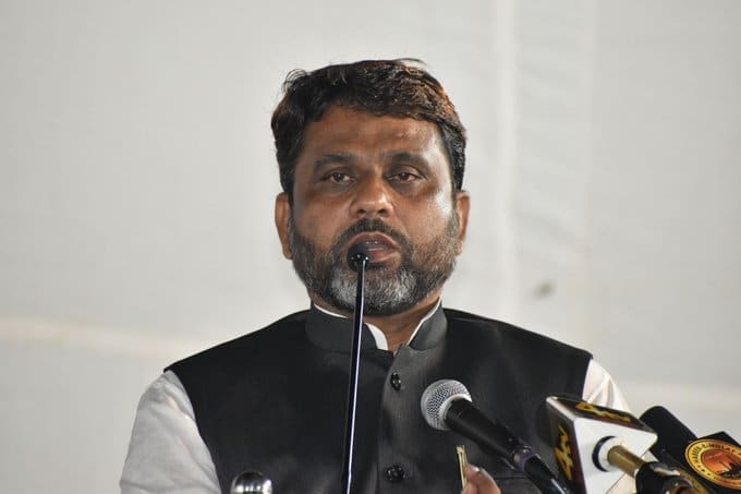 बिहार राजनीतिक विवाद: AIMIM नेता अख्तरुल इमाम का नीतीश कुमार पर बड़ा बयान, कानून व्यवस्था और UCC पर भी उठाए सवाल