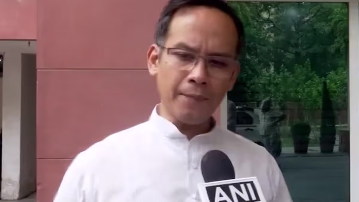 असम राजनीतिक विवाद: गौरव गोगोई का CM हिमंत सरमा पर बड़ा हमला, ED जांच और अयोग्यता की मांग