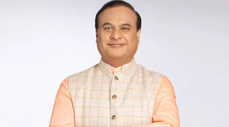 असम राजनीति में बड़ा विवाद: सीएम हिमंत बिस्वा सरमा का कांग्रेस पर फर्जी दस्तावेज़ और पाकिस्तान लिंक का आरोप